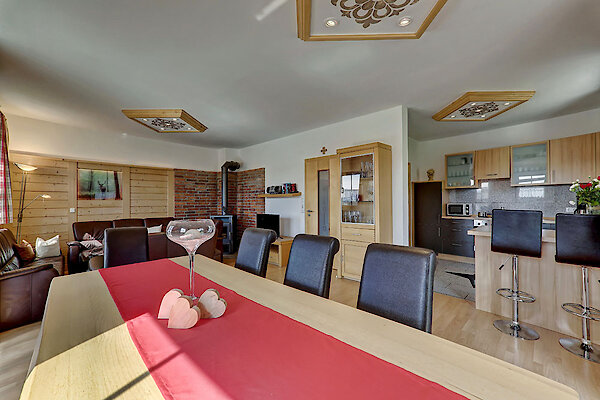 Wohnküche mit Essbereich im Landhaus Sonnenblume